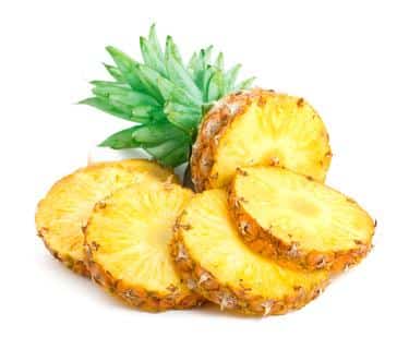 Erfahre mehr über die heilende Wirkung der Ananas. Die Heilpflanze eignet sich vor allem zur Behandlung von Bronchitis und Halsschmerzen. Alex Staroseltsev